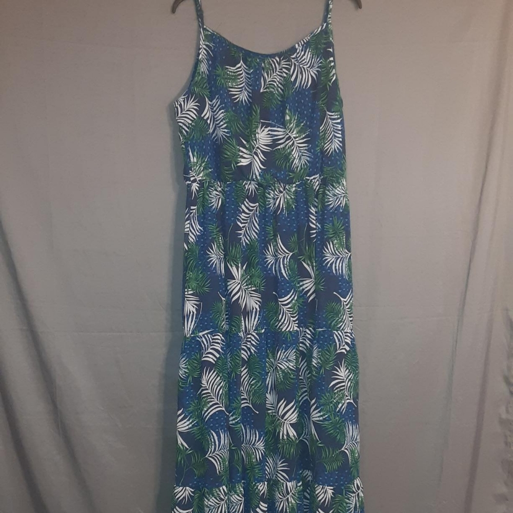☆SALE 5 for $25☆  Stunning luxology maxi dress - Picture 4 of 7